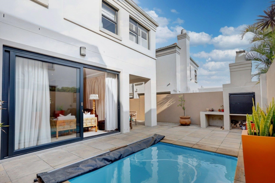 3 Bedroom Property for Sale in Plattekloof Western Cape